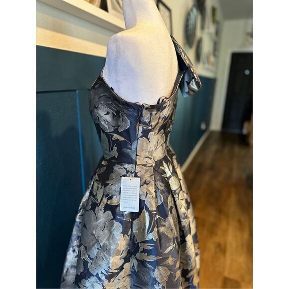 Eliza J Metallic Floral Asymmetric Gown - Picture 6 of 12